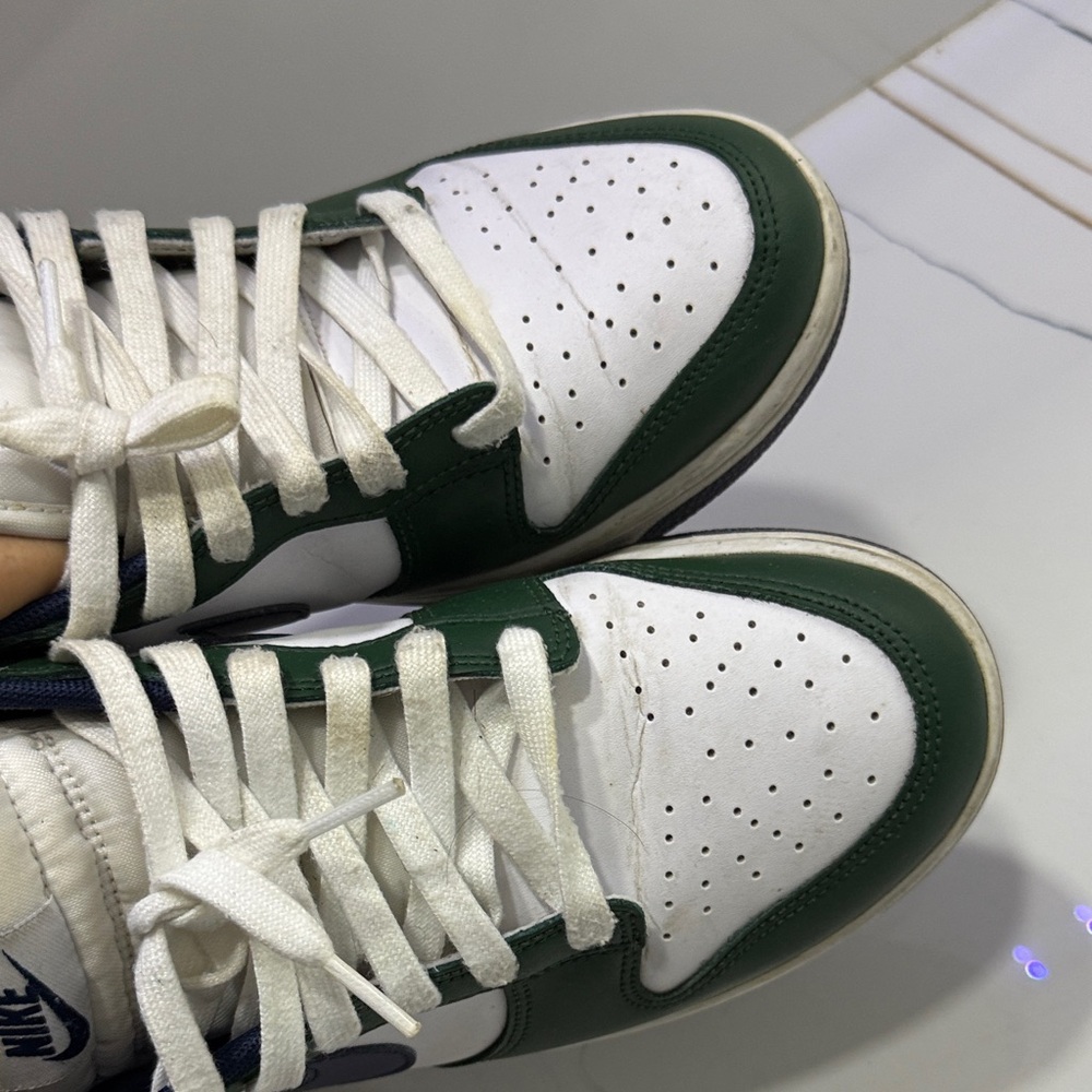 Nike Green and Navy Sneakers - Picture 10 of 10